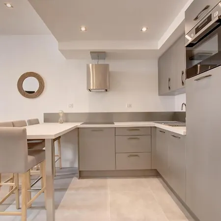 Jej1-two Bedrooms Center *